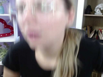 Soft-Zoey bongacams stream image