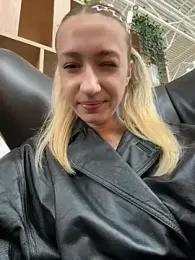 Lia__Love stripchat stream image