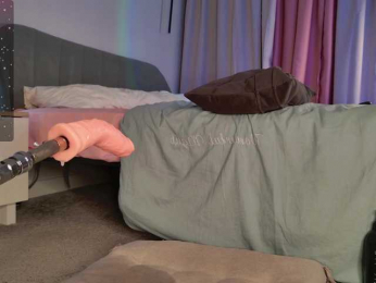 CherryGirlfriend bongacams stream image