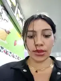 LIZ-06_ stripchat stream image