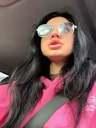 JulliaVegas stripchat stream image