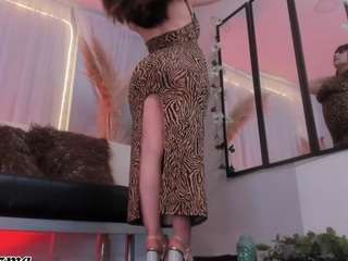 zoe-cruz21 camsoda stream image