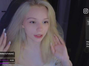 fymryn bongacams stream image