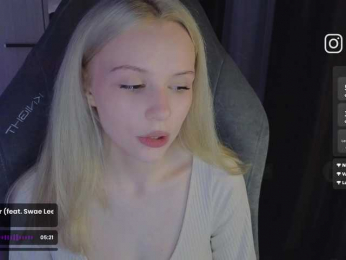 fymryn bongacams stream image