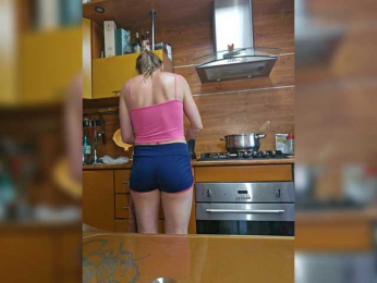 EditaMilf bongacams stream image