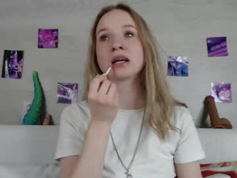 b4by_emilia chaturbate stream image