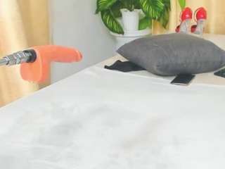 h0t-chocolate camsoda stream image