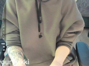 VikkiExtraCheese bongacams stream image