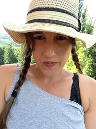 SexyLayla1 stripchat stream image