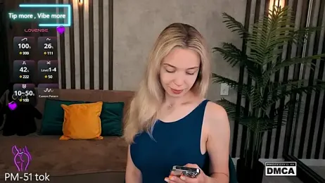 Holl1Would stripchat stream image