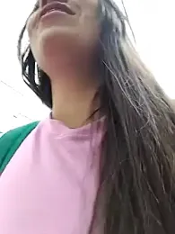 LIZ-06_ stripchat stream image