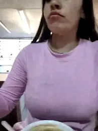 LIZ-06_ stripchat stream image