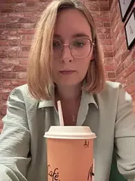 The_Snowwhitee stripchat stream image