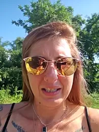 SheIsSomething stripchat stream image