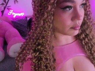 joycethompson camsoda stream image