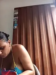 Andreita_95 stripchat stream image