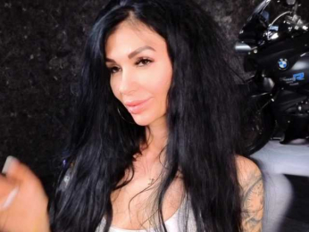 -BABAYAGA- bongacams stream image