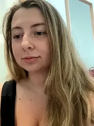 curvyflawless stripchat stream image