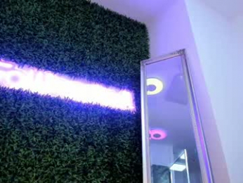 hotfallingdevil chaturbate stream image