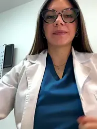 alicee16 stripchat stream image