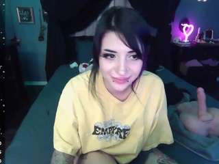 sallylynn camsoda stream image