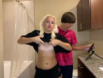 girlfriendmissy stripchat stream image