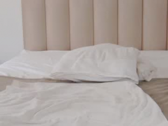 saradiamond01 chaturbate stream image