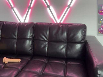 Tiiina bongacams stream image