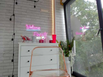 BritneyCharm bongacams stream image