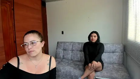 lesb_milf stripchat stream image