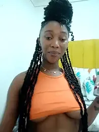 Hannah_107 stripchat stream image