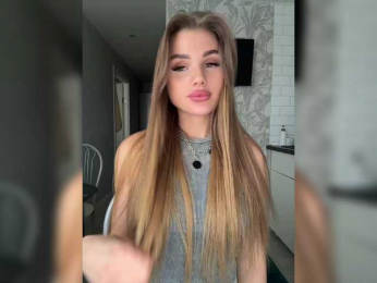 SweetyMia bongacams stream image