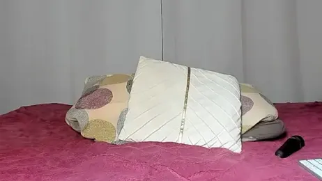 laurasommer stripchat stream image