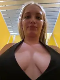 Milkyy_wway stripchat stream image