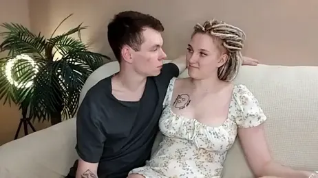 julielourens stripchat stream image