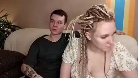 julielourens stripchat stream image