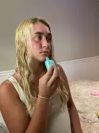 Kaylayoung12 stripchat stream image