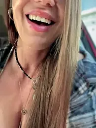 Emma_Catt stripchat stream image