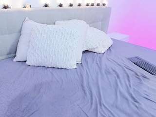 madelanecoote camsoda stream image