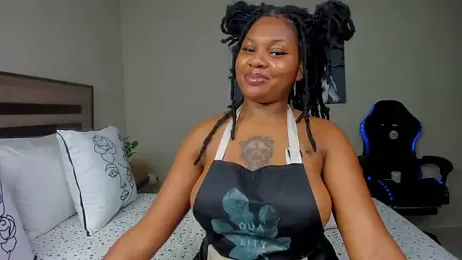 Renee-18 stripchat stream image