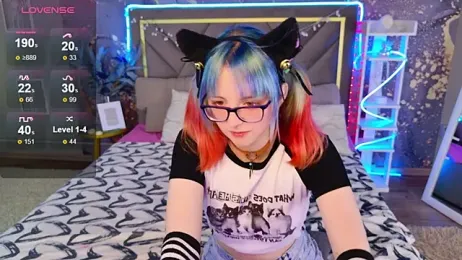 CoralineYoung stripchat stream image