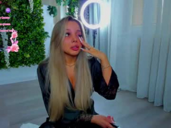 zinasquirts chaturbate stream image