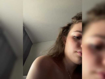 YourLadyyy bongacams stream image