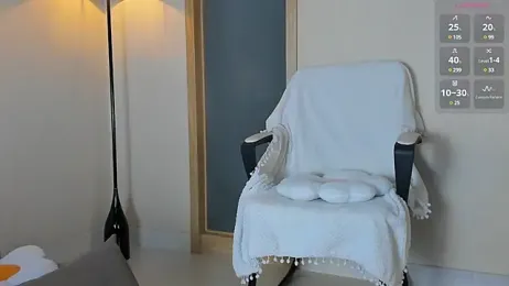 emydollyy stripchat stream image