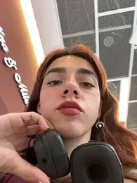 Lily__Belle stripchat stream image