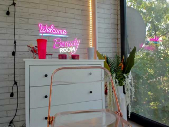 BritneyCharm bongacams stream image