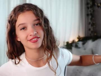 little_poetry chaturbate stream image