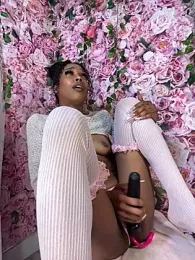 mismialove stripchat stream image, 24.07.2025 05:20