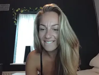 Edenfox- stripchat stream image