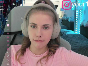 VikkiExtraCheese bongacams stream image